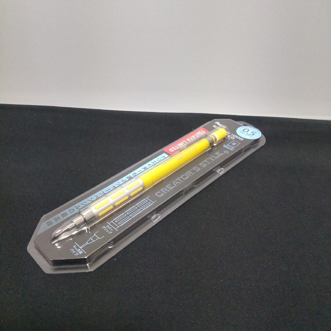 ぺんてる(ペンテル)のツタヤ限定TSUTAYA限定グラフ1000（GRAPH1000）未開封 インテリア/住まい/日用品の文房具(ペン/マーカー)の商品写真