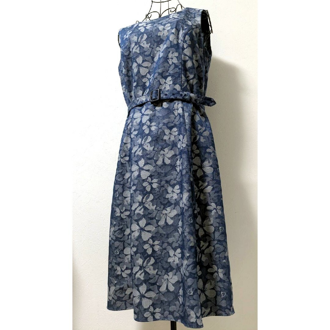 LAURA ASHLEY - 美品【LAURA ASHLEY】ローラアシュレイ 花柄 LAURA ASHLEY - 美品【LAURA ASHLEY】ローラアシュレイ 花柄