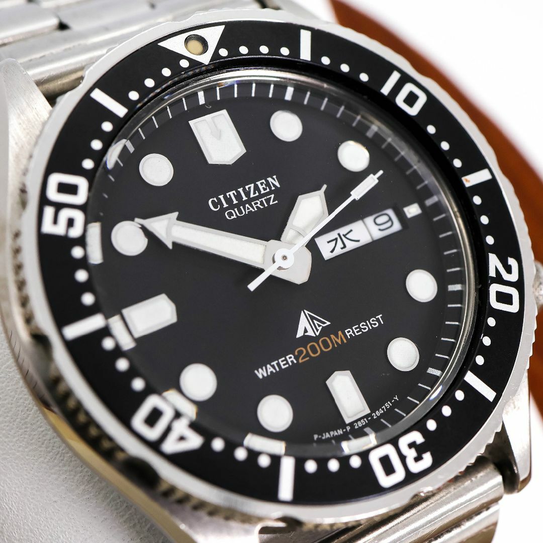 CITIZEN - 稼働 CITIZEN 腕時計 ダイバー デイデイト 回転ベゼル CITIZEN - 稼働 CITIZEN 腕時計 ダイバー デイデイト 回転ベゼル