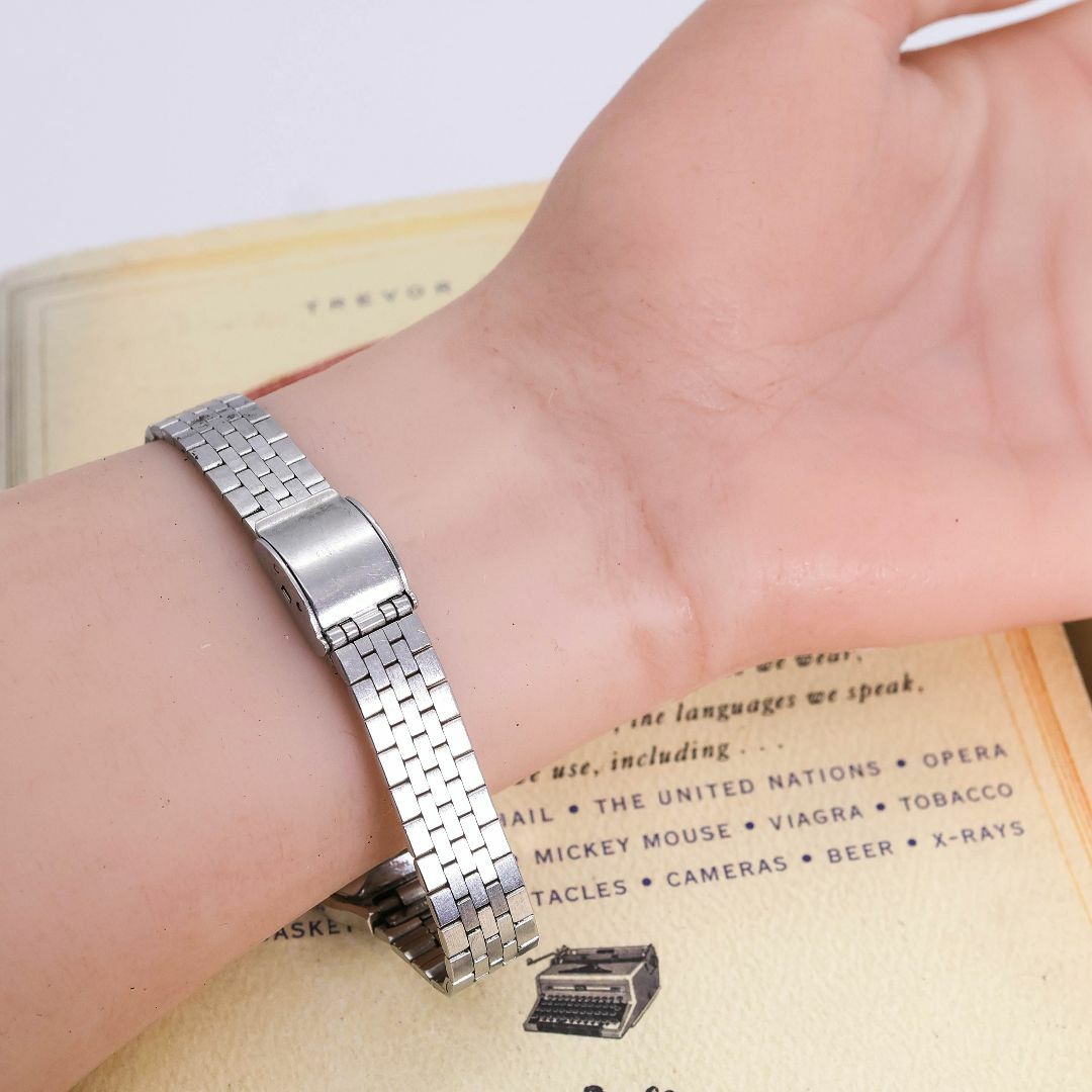 SEIKO - 稼働 SEIKO 腕時計 ブルー デイト 水晶マーク SEIKO - 稼働 SEIKO 腕時計 ブルー デイト 水晶マーク