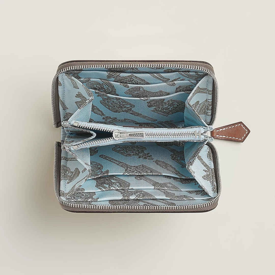 HERMES - 新品 エルメス シルクインコンパクト エトゥープ HERMES - 新品 エルメス シルクインコンパクト エトゥープ