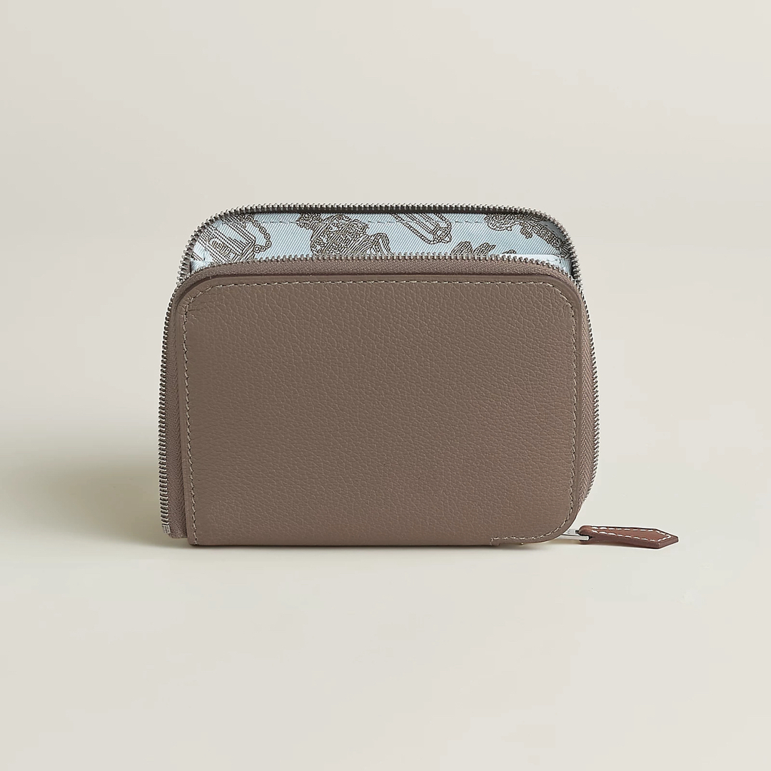 HERMES - 新品 エルメス シルクインコンパクト エトゥープ HERMES - 新品 エルメス シルクインコンパクト エトゥープ