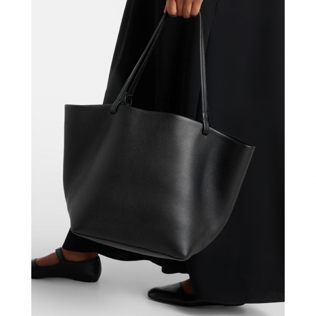THE ROW - ◇美品◇ The Row ザロウPark Three tote medium 黒の THE ROW - ◇美品◇ The Row ザロウPark Three tote medium 黒の