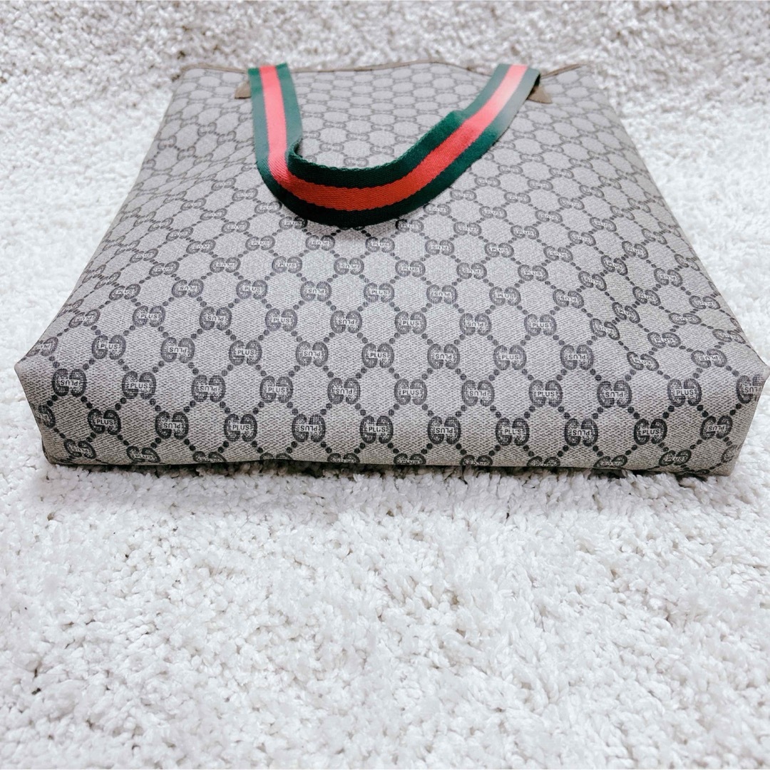 GUCCI - 【希少】GUCCI Plusトートバッグ GG シェリーライン GUCCI - 【希少】GUCCI Plusトートバッグ GG シェリーライン
