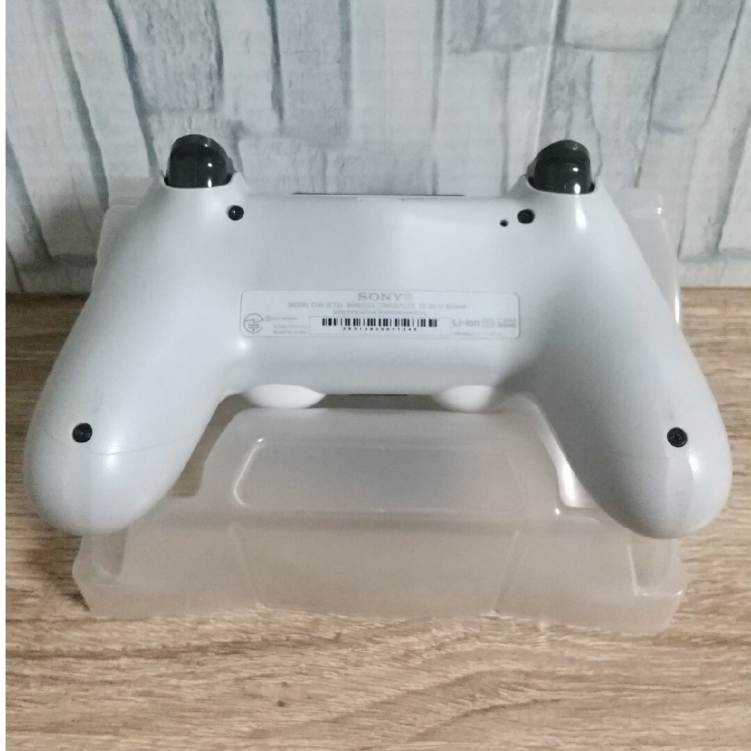 PlayStation4 - PS4 コントローラー 白 DUALSHOCK SONY純正 CUH PlayStation4 - PS4 コントローラー 白 DUALSHOCK SONY純正 CUH