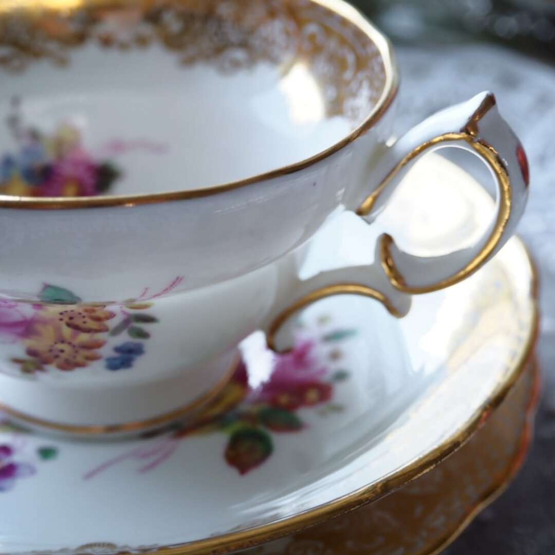 Aynsley China - ハマースレイ ドレスデンスプレイ トリオA Aynsley China - ハマースレイ ドレスデンスプレイ トリオA