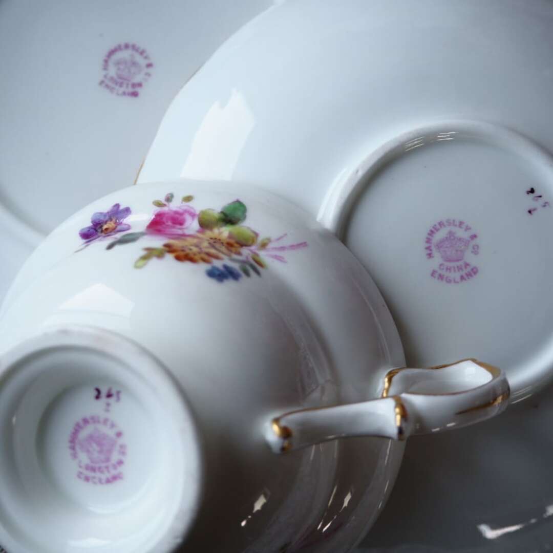 Aynsley China - ハマースレイ ドレスデンスプレイ トリオA Aynsley China - ハマースレイ ドレスデンスプレイ トリオA