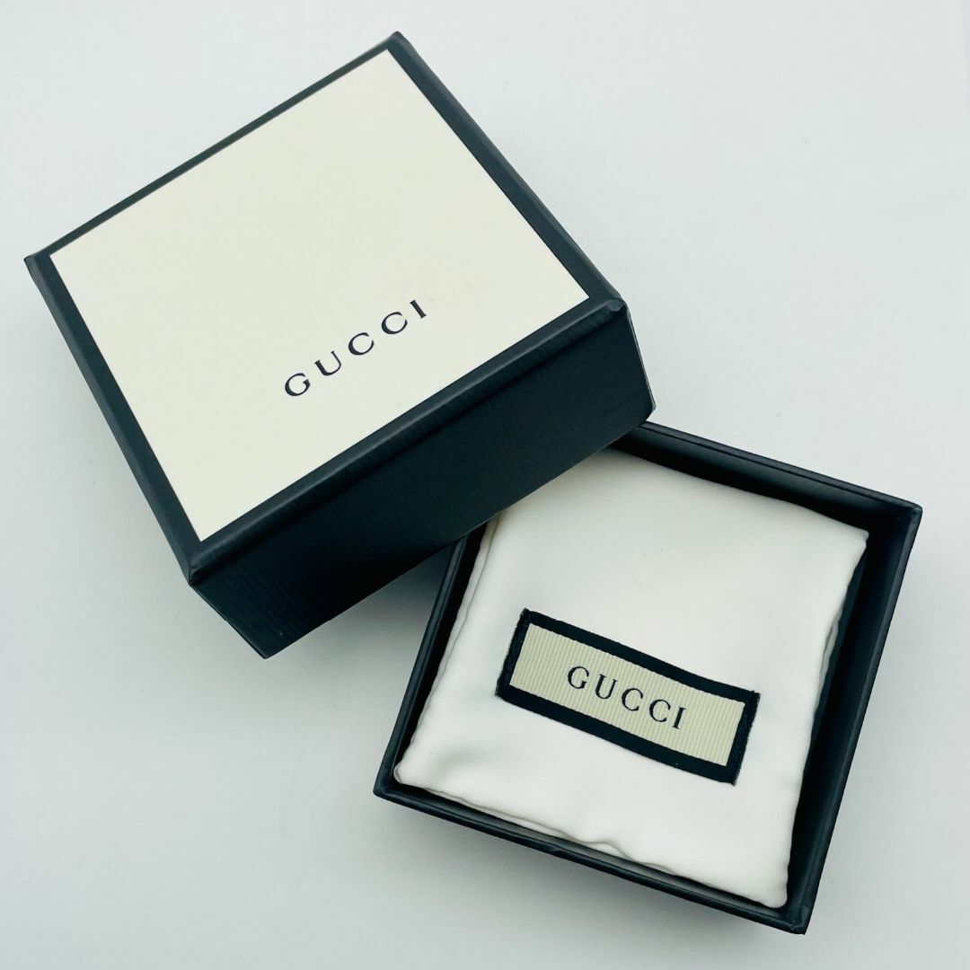GUCCI - 美品 グッチ 空箱 袋 セット ホワイトブラック GUCCI - 美品 グッチ 空箱 袋 セット ホワイトブラック