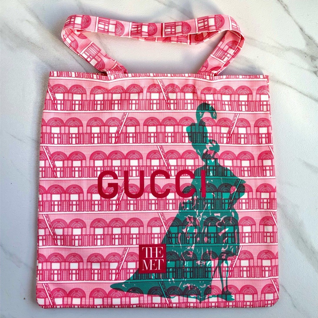 GUCCI - 【限定】GUCCI トートバッグ ノベルティ 非売品 エコ GUCCI - 【限定】GUCCI トートバッグ ノベルティ 非売品 エコ