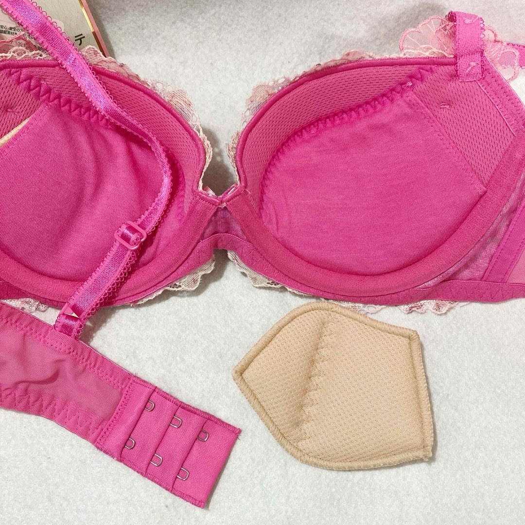 Triumph - トリンププレミアム レッドレーベル 0088 ブラジャー Triumph - トリンププレミアム レッドレーベル 0088 ブラジャー