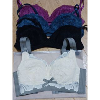 モテフィット ブラ てんちむ ナイトブラ フリーサイズ S~M 新品 モテフィット ブラ てんちむ ナイトブラ フリーサイズ S~M 新品