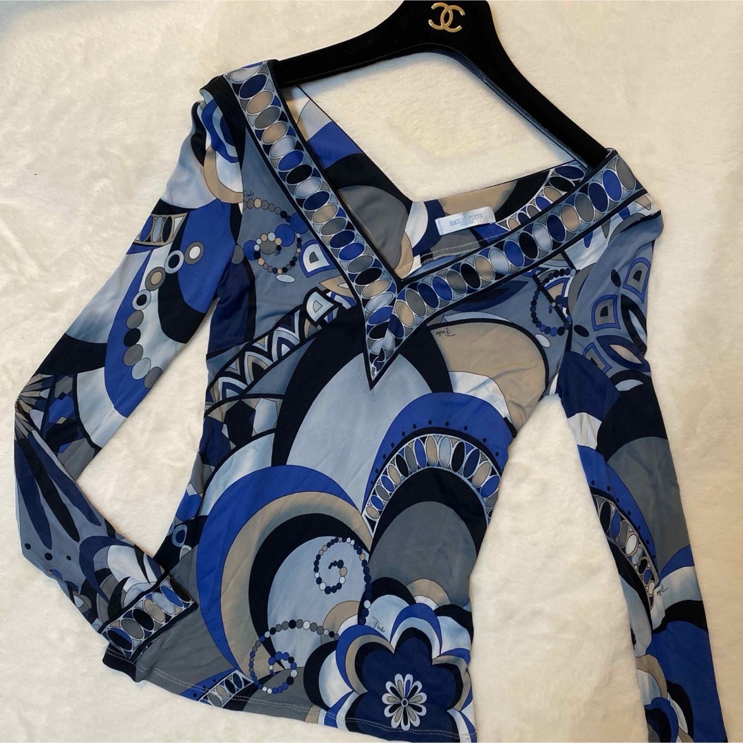 EMILIO PUCCI - エミリオプッチ Vネック カットソー トップス EMILIO PUCCI - エミリオプッチ Vネック カットソー トップス