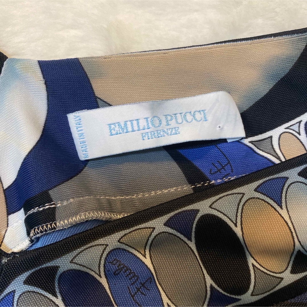 EMILIO PUCCI - エミリオプッチ Vネック カットソー トップス EMILIO PUCCI - エミリオプッチ Vネック カットソー トップス