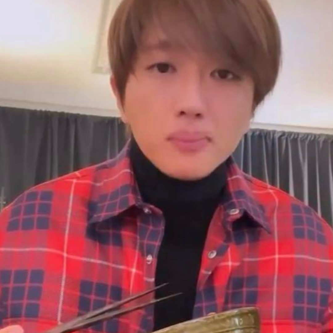PRADA - nissy 西島隆弘 着用 PRADA プラダ チェック シャツの PRADA - nissy 西島隆弘 着用 PRADA プラダ チェック シャツの