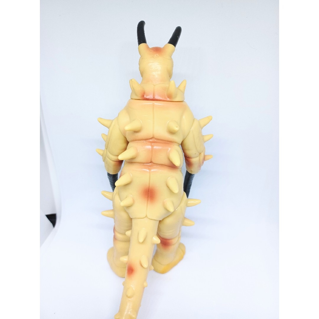 BANDAI - 81 昭和レトロ グドン 16cm ソフビ フィギュア BANDAI - 81 昭和レトロ グドン 16cm ソフビ フィギュア