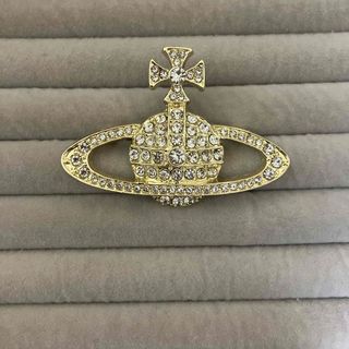 Vivienne Westwood(ブローチ/コサージュ)のフリマアイテム一覧 Vivienne Westwood(ブローチ/コサージュ)のフリマアイテム一覧
