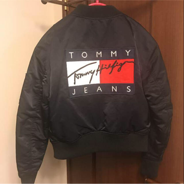 TOMMY HILFIGER - Tommy Hilfiger ボンバージャケット の通販 by ぶ