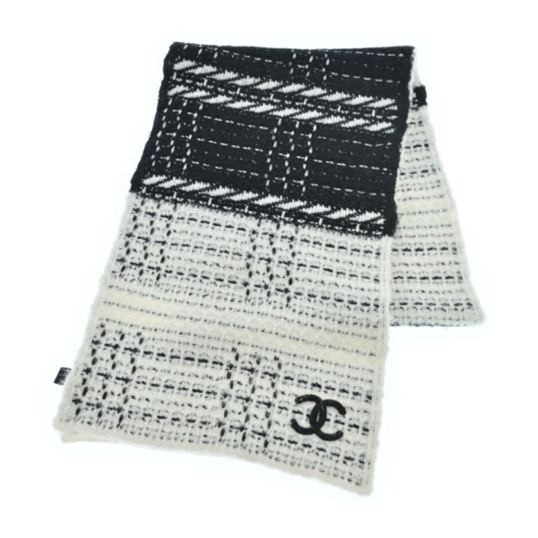 CHANEL - CHANEL シャネル マフラー - 白x黒 【古着】【中古】の CHANEL - CHANEL シャネル マフラー - 白x黒 【古着】【中古】の