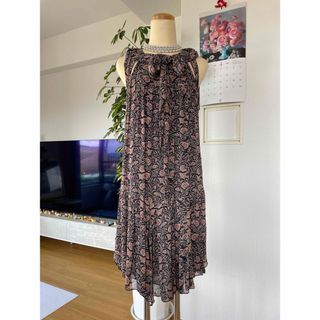 Isabel Marant(ワンピース)のフリマアイテム一覧 Isabel Marant(ワンピース)のフリマアイテム一覧