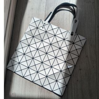 BaoBaoIsseyMiyake - 新品タグ付き BAOBAO バオバオイッセイ BaoBaoIsseyMiyake - 新品タグ付き BAOBAO バオバオイッセイ