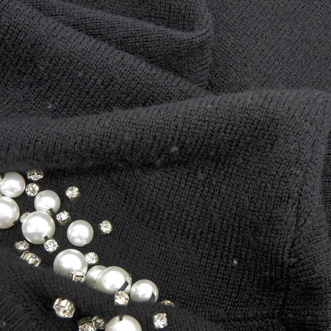 GIVENCHY - ジバンシイ パール ビジュー ネック ニット GIVENCHY - ジバンシイ パール ビジュー ネック ニット