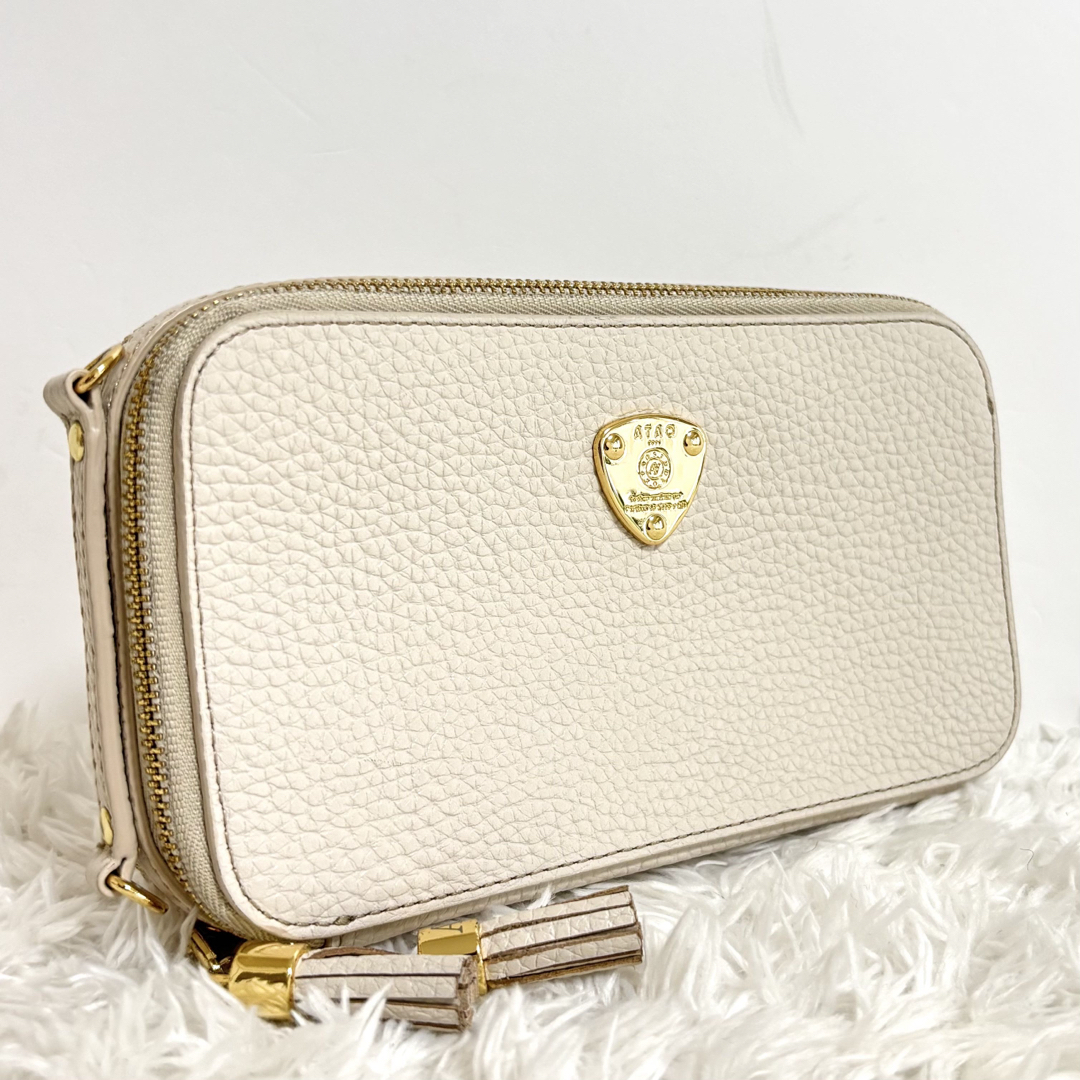 ATAO - 【美品】 アタオ アミュレット ケリー スマホショルダー ATAO - 【美品】 アタオ アミュレット ケリー スマホショルダー