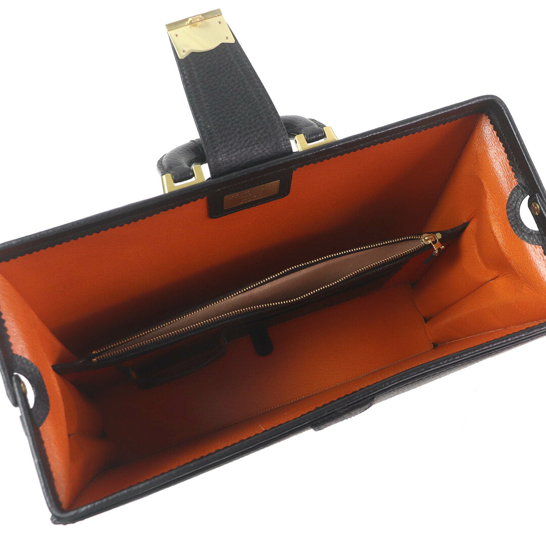 美品□GINZA TANIZAWA TOKYO タニザワ 背面フラップ レザー 美品□GINZA TANIZAWA TOKYO タニザワ 背面フラップ レザー