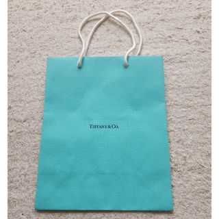 Tiffany & Co.(ショップ袋)のフリマアイテム一覧 Tiffany & Co.(ショップ袋)のフリマアイテム一覧