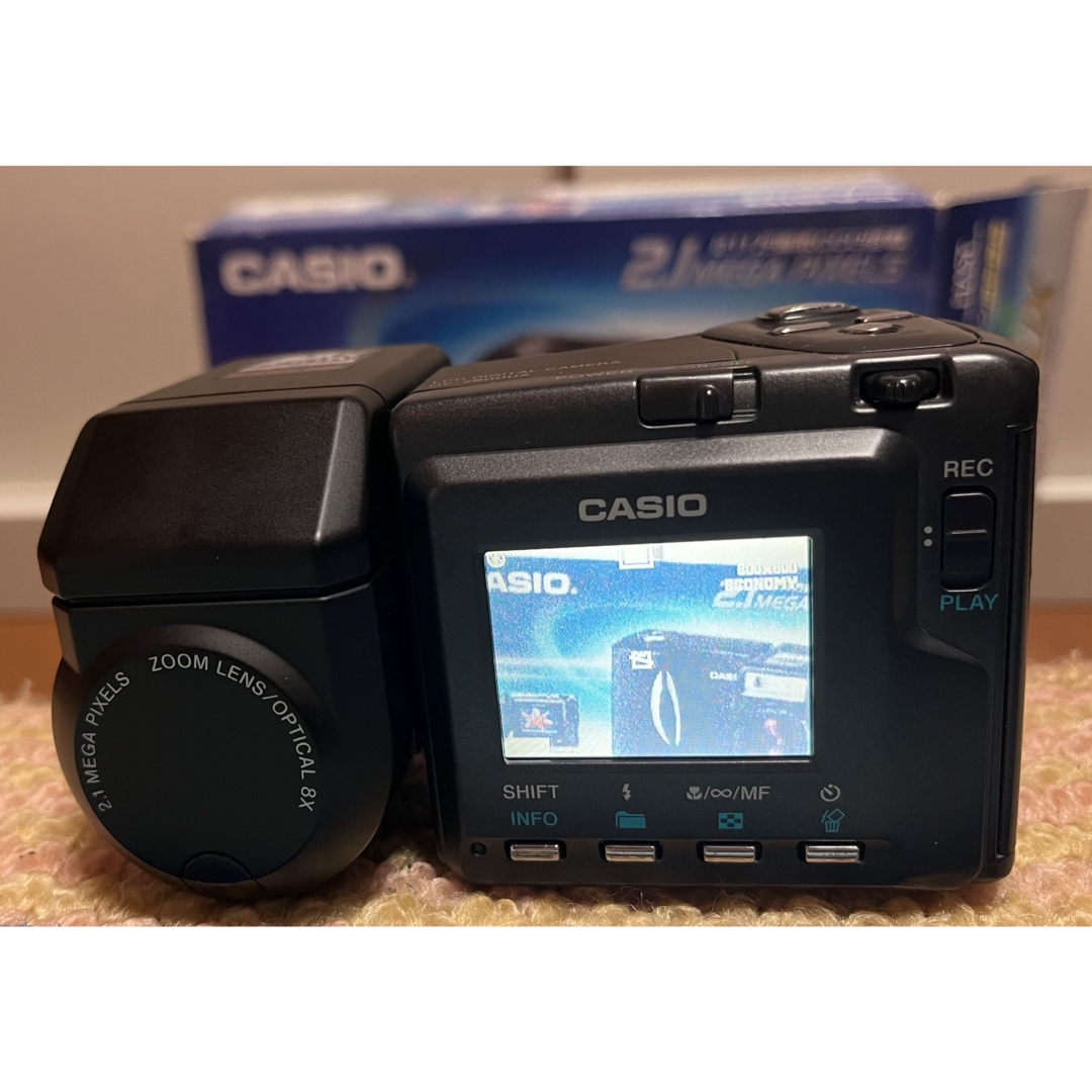 CASIO - カシオ デジタルカメラ CASIO QV-2800UX レンズが回転 CASIO - カシオ デジタルカメラ CASIO QV-2800UX レンズが回転