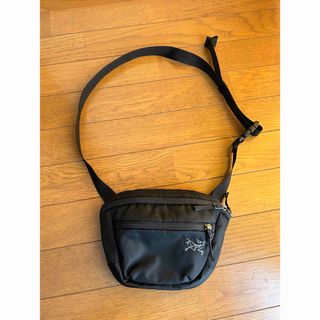 ARC'TERYX - 【美品】希少 アークテリクス クイバー ワン ARC'TERYX - 【美品】希少 アークテリクス クイバー ワン