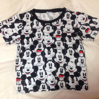 Disney - ♡ ミッキー総柄Tシャツ♡の通販 by JOYSHOP｜ディズニーなら ...