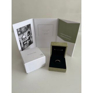Van Cleef & Arpels - ペルレ ゴールドパールリング 3連モデルの Van Cleef & Arpels - ペルレ ゴールドパールリング 3連モデルの