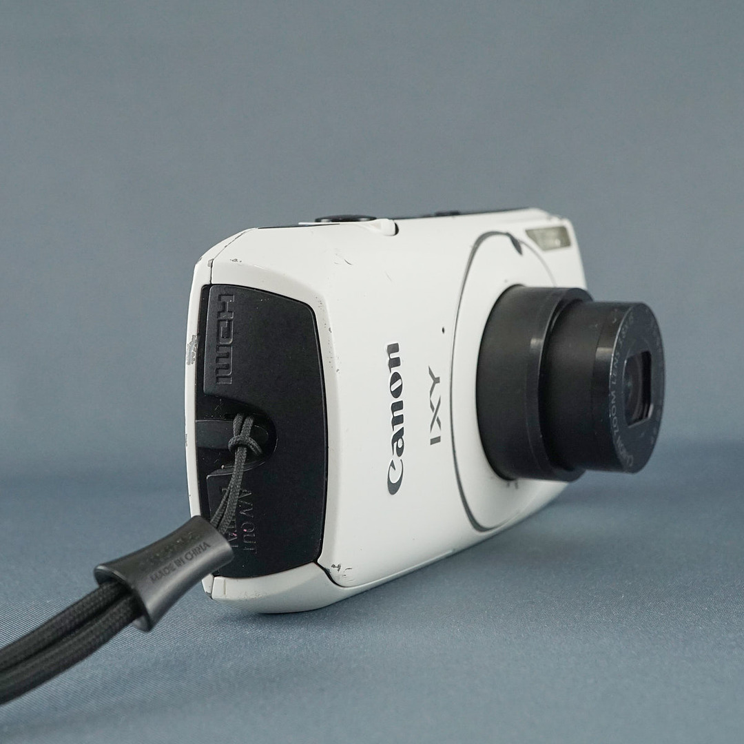 Canon - Canon IXY 30S デジタルカメラ USED品 本体+バッテリー Canon - Canon IXY 30S デジタルカメラ USED品 本体+バッテリー