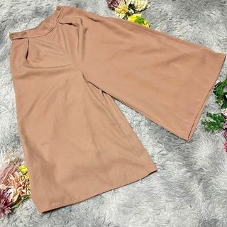 マジェスティックレゴン(MAJESTIC LEGON)の【MAJESTIC LEGON】Jサイドボタンスカーチョ　ワイドパンツ　(S)(カジュアルパンツ)