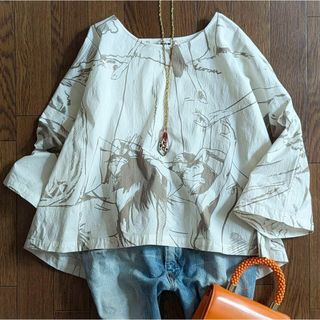BALENCIAGA - BALENCIAGA バレンシアガ シルクブラウス ベージュ BALENCIAGA - BALENCIAGA バレンシアガ シルクブラウス ベージュ