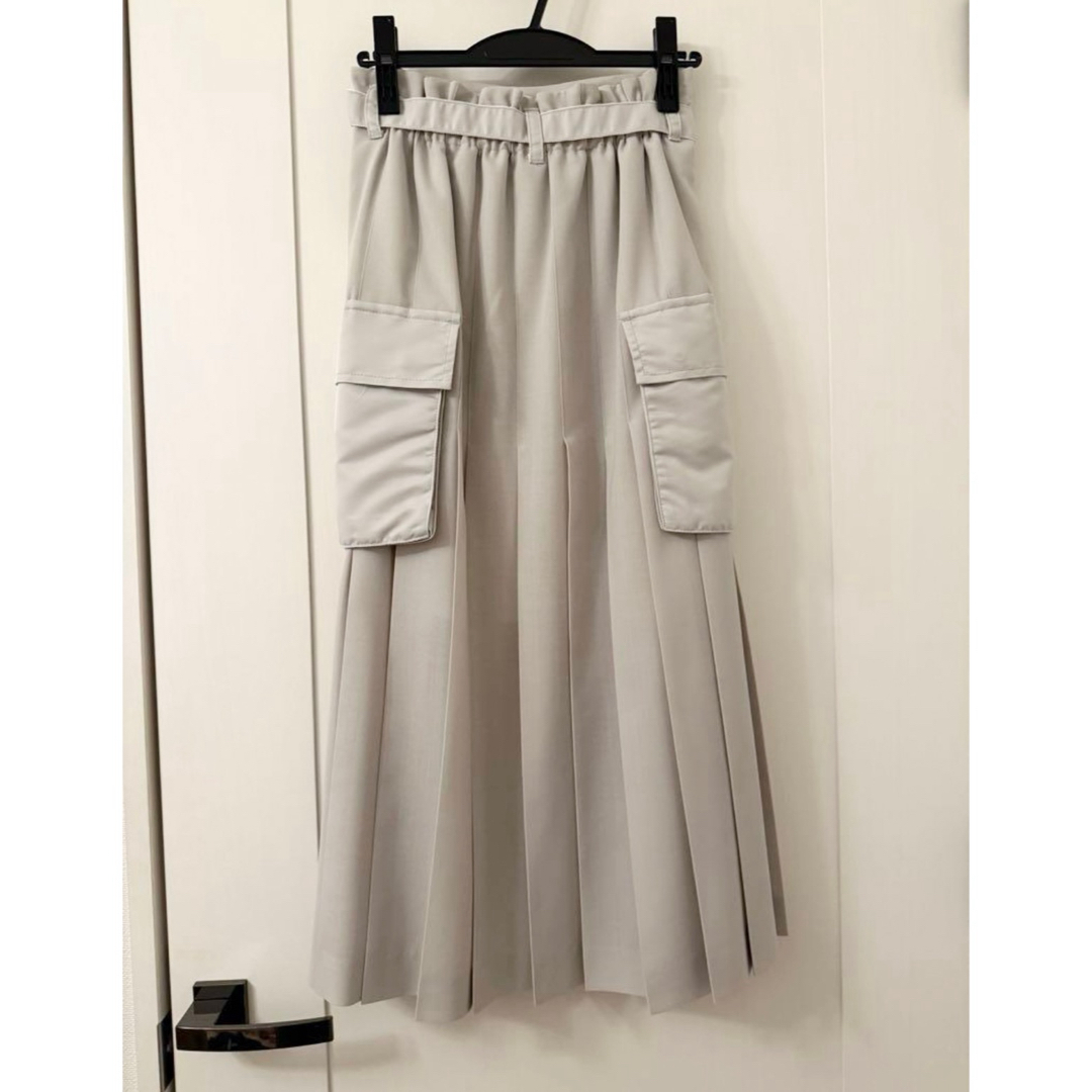 sacai - 【新品タグ付き】sacai プリーツスカートの通販 by 島 sacai - 【新品タグ付き】sacai プリーツスカートの通販 by 島
