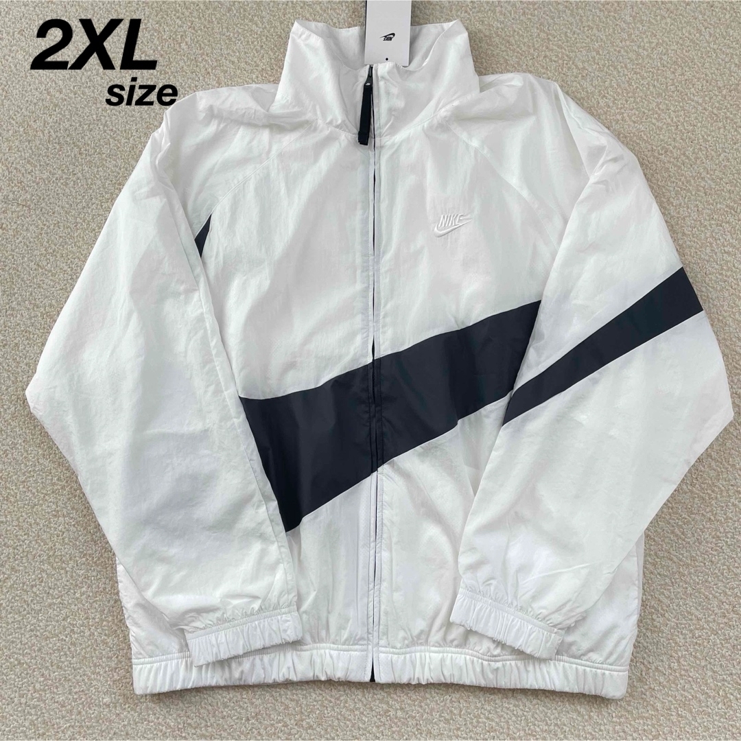 NIKE - 新品☆NIKE ビッグスウッシュ ナイロンジャケット 白×黒 NIKE - 新品☆NIKE ビッグスウッシュ ナイロンジャケット 白×黒