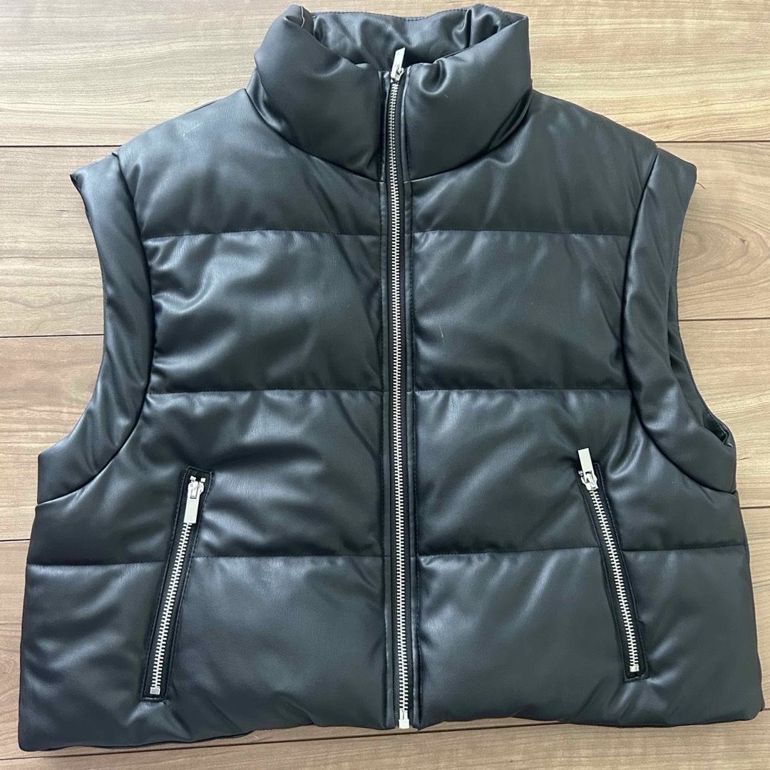 ZARA - ZARA ショート丈 ダウンベストの通販 by ※すぐに欲しい方