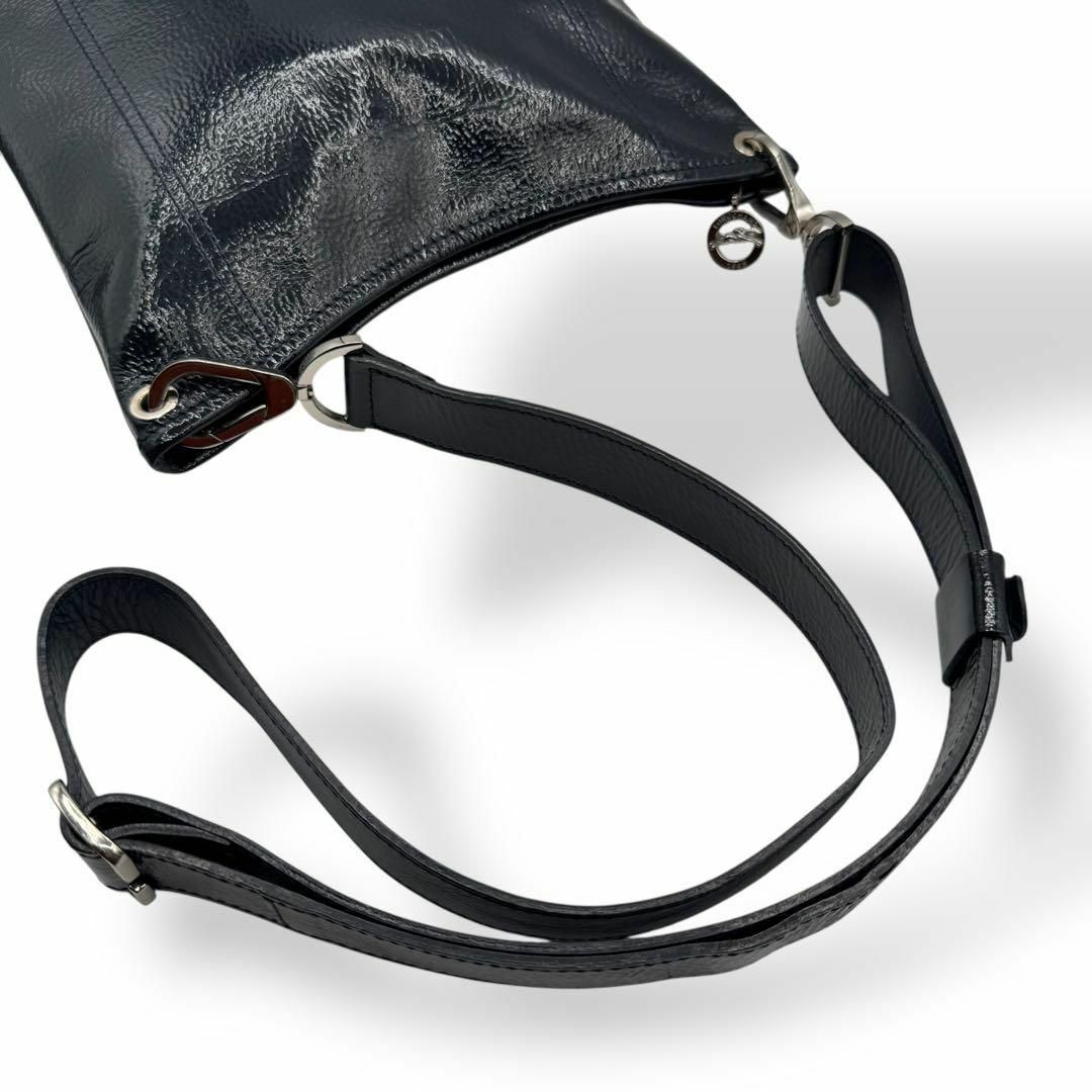 LONGCHAMP - AF4 LONGCHAMP ロンシャン エナメル サコッシュ LONGCHAMP - AF4 LONGCHAMP ロンシャン エナメル サコッシュ
