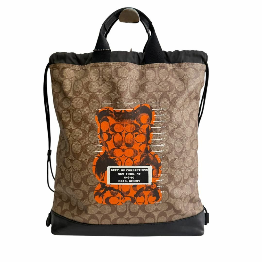 COACH - 美品 コーチ ガミーベア コラボ 巾着 リュック COACH - 美品 コーチ ガミーベア コラボ 巾着 リュック