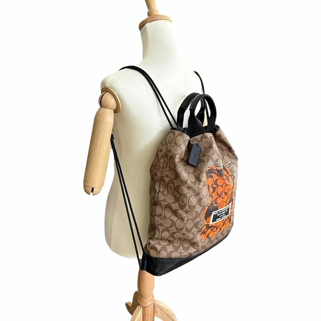 COACH - 美品 コーチ ガミーベア コラボ 巾着 リュック COACH - 美品 コーチ ガミーベア コラボ 巾着 リュック