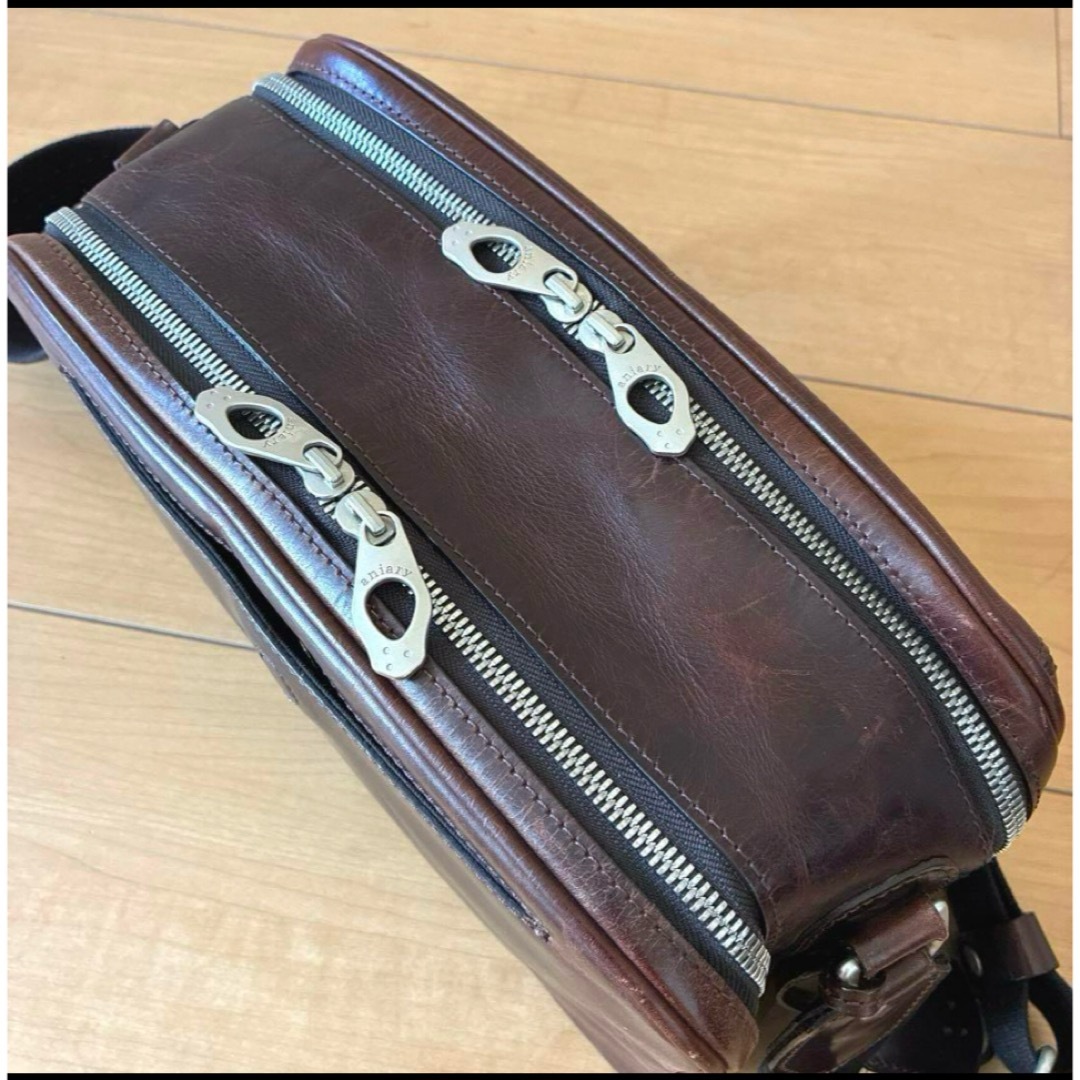 aniary - aniary ショルダーバッグスクエア型 Antique Leather aniary - aniary ショルダーバッグスクエア型 Antique Leather