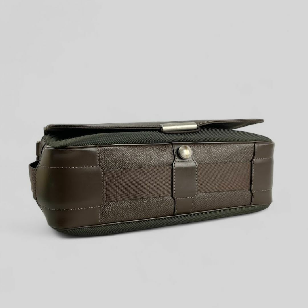 LOUIS VUITTON - □ルイ ヴィトン□タイガ ヴィクトール LOUIS VUITTON - □ルイ ヴィトン□タイガ ヴィクトール
