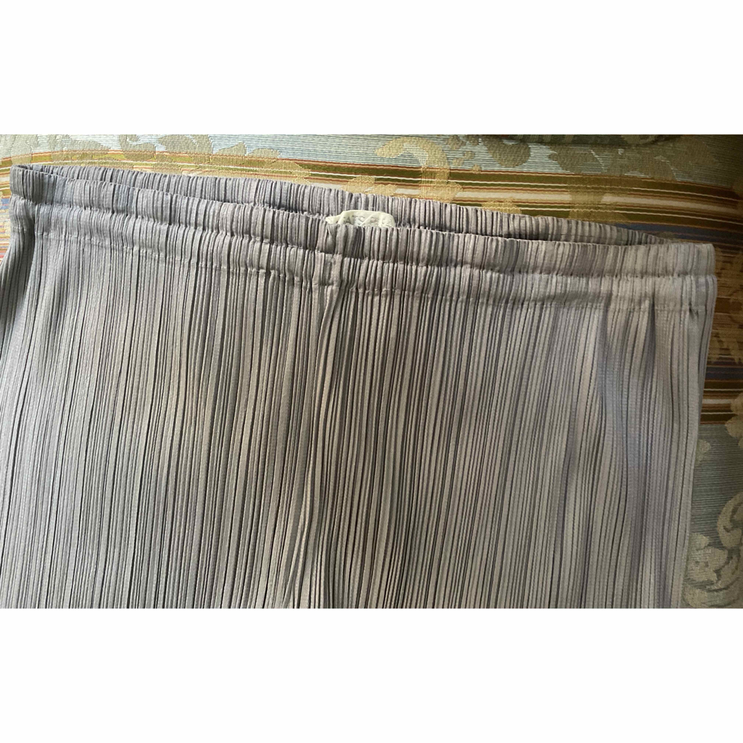 PLEATS PLEASE ISSEY MIYAKE - 美品 グレープリーツプリーズ PLEATS PLEASE ISSEY MIYAKE - 美品 グレープリーツプリーズ