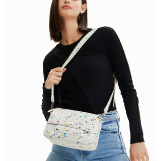 DESIGUAL(ショルダーバッグ)のフリマアイテム一覧 DESIGUAL(ショルダーバッグ)のフリマアイテム一覧