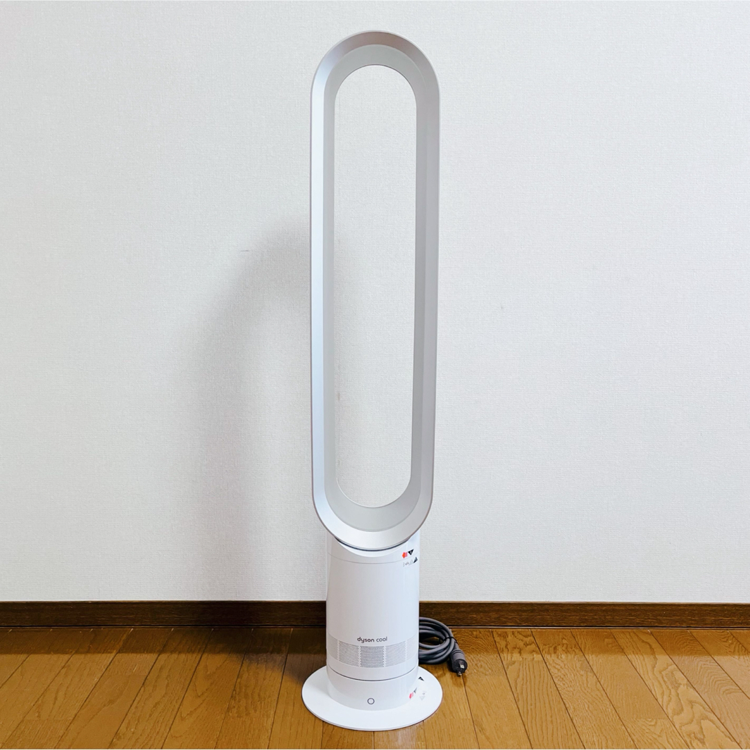 Dyson - 【美品】Dyson cool AM07 タワーファン 羽無し扇風機 Dyson - 【美品】Dyson cool AM07 タワーファン 羽無し扇風機