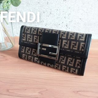 FENDI(財布 ・ ピンク/桃色系)のフリマアイテム一覧 FENDI(財布 ・ ピンク/桃色系)のフリマアイテム一覧