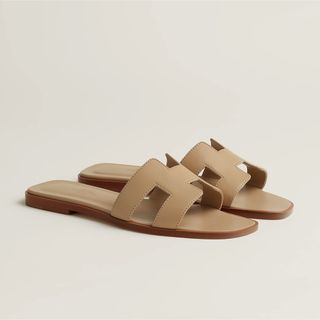 HERMES - HERMES(エルメス) サンダル 37 レディース アース 黒 HERMES - HERMES(エルメス) サンダル 37 レディース アース 黒