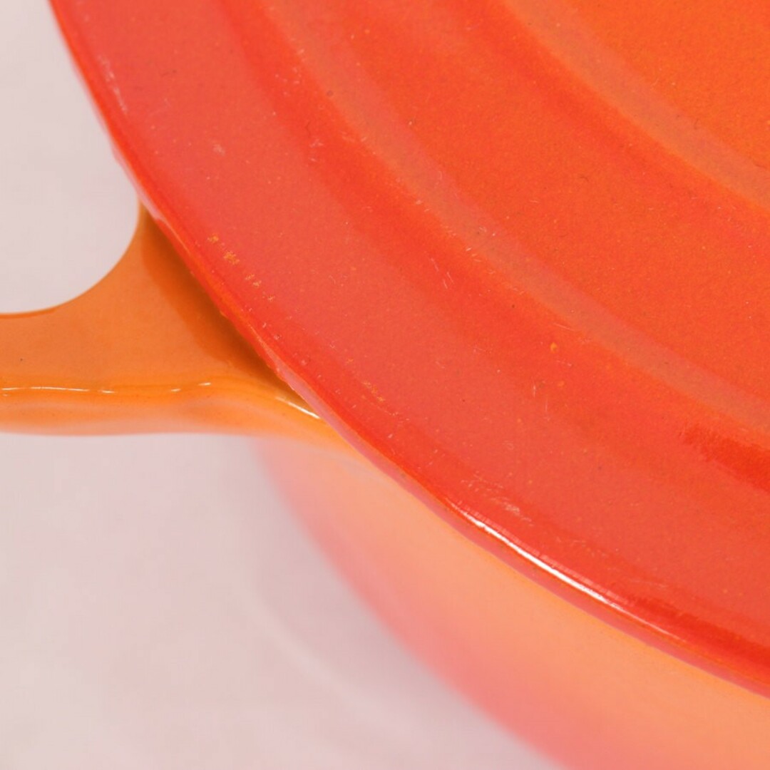 LE CREUSET - ル・クルーゼ ココット・ロンド 18cm オレンジ LE CREUSET - ル・クルーゼ ココット・ロンド 18cm オレンジ