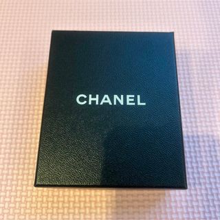 CHANEL - CHANEL シャネル 小物入れ付ティッシュケースの通販 by CHANEL - CHANEL シャネル 小物入れ付ティッシュケースの通販 by